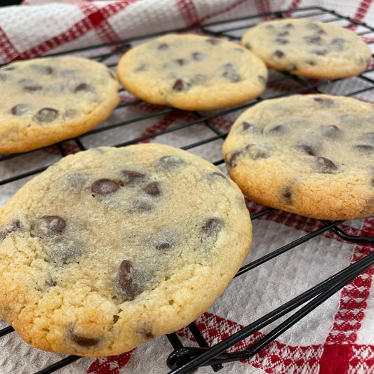 Nana's Legendary Chewy Cookies (Chocolate Chip / M&M)